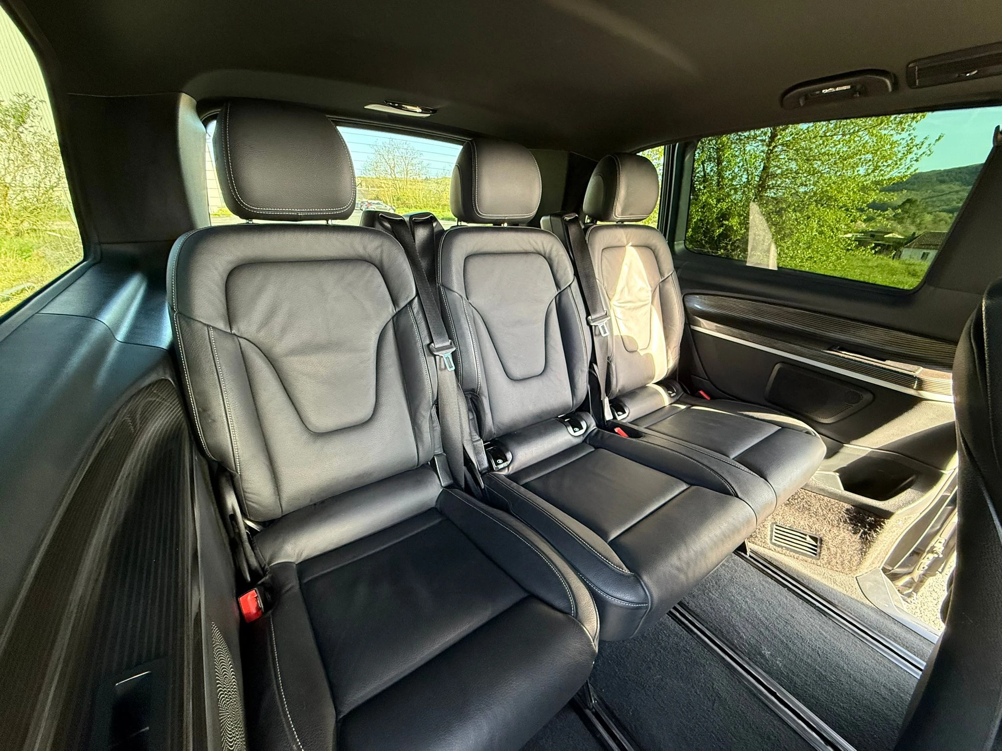 Mercedes Classe V - Interieur Gare de Souillac.jpeg