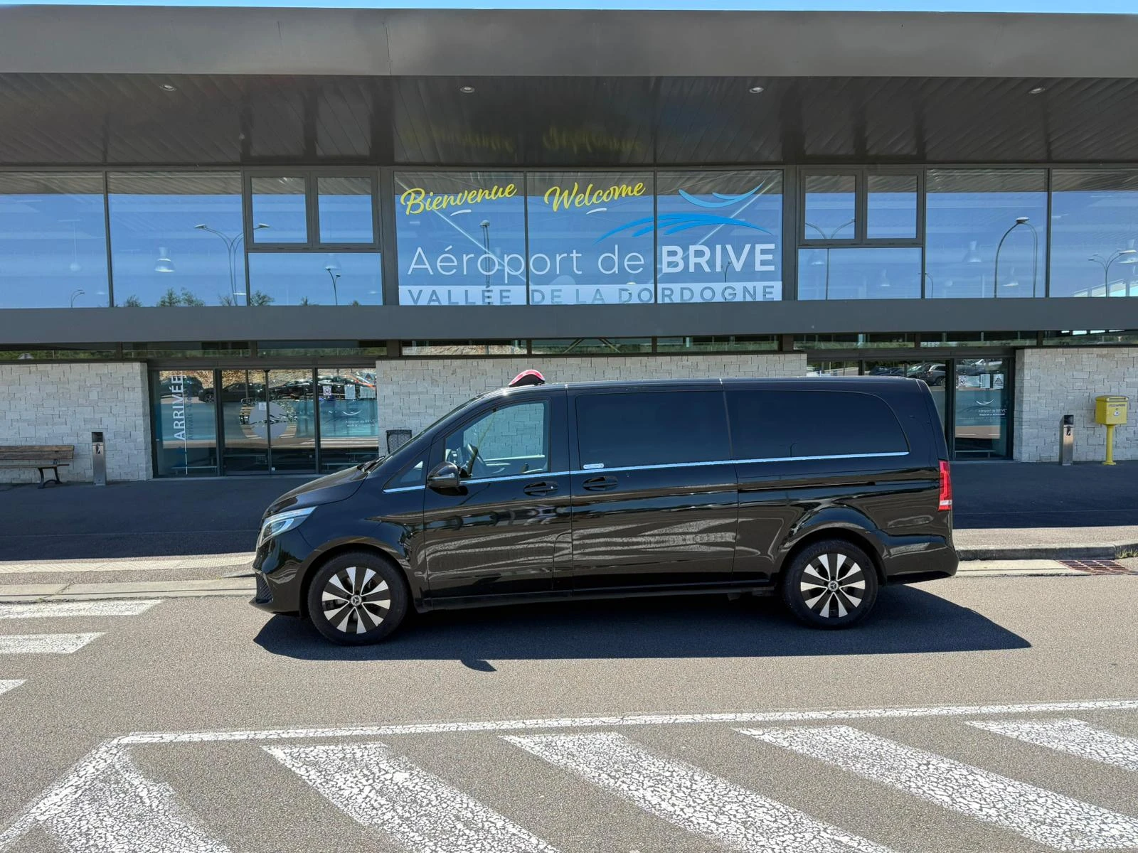 Brive airport Taxi.jpeg