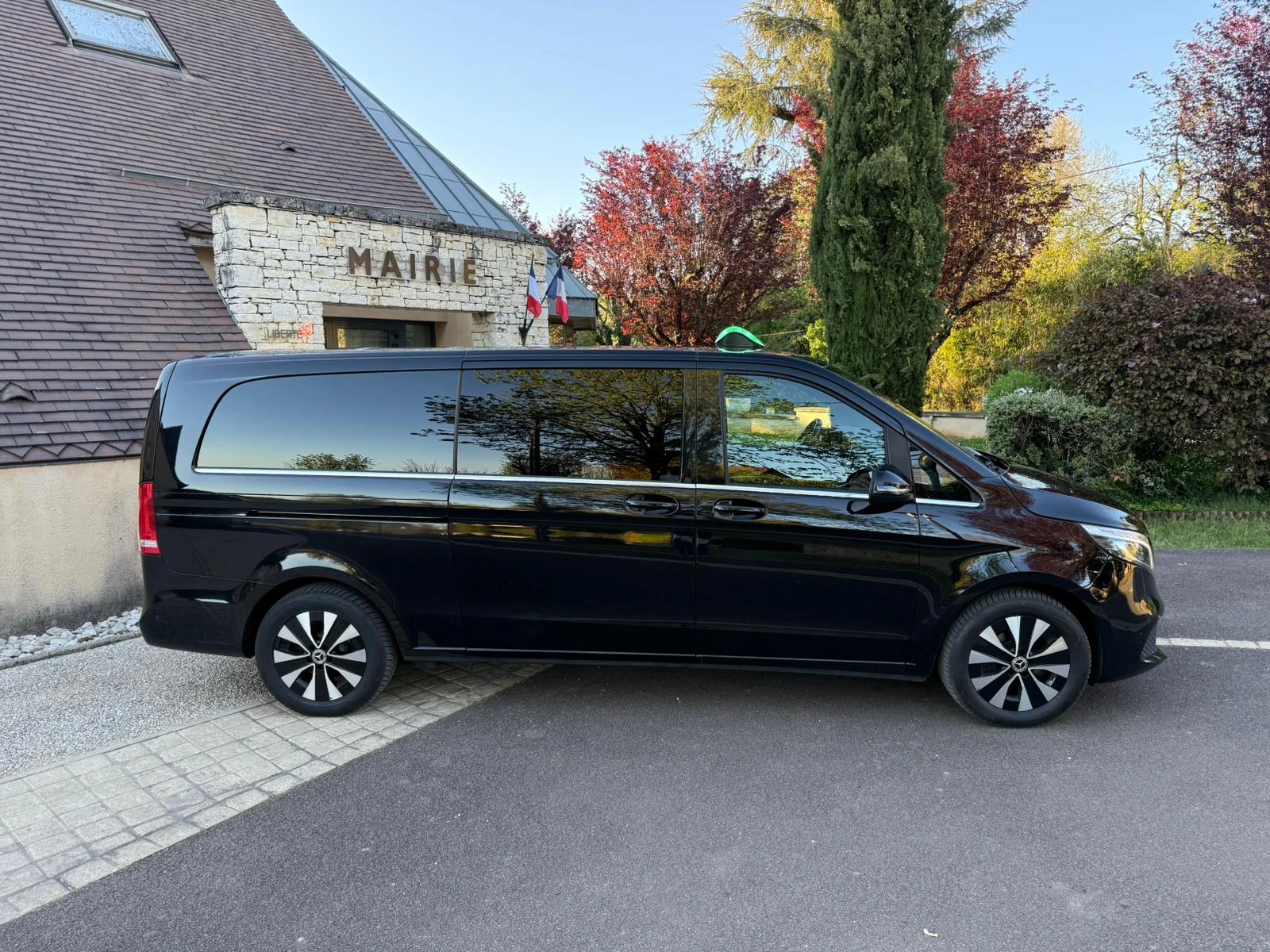 ABC TAXI 46 - MERCEDES CLASSE V - Pinsac.jpeg