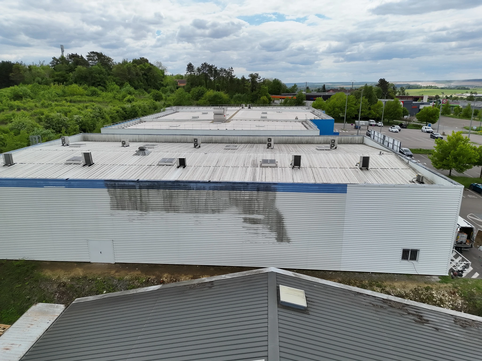 Nettoyage de façade par drone, chantier réalisé par Flight Drone Service